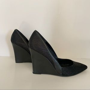 Steven by Steve Madden black wedge heels